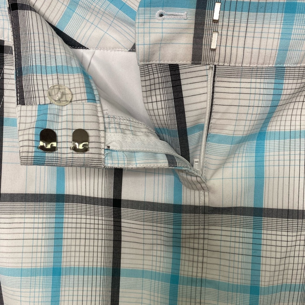 IZOD skirt short plaid ,Size 4 - Picture 6 of 7